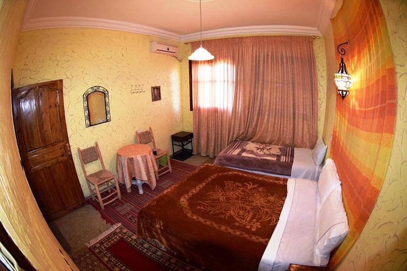 Auberge Et Hotel Les Amis Tafraout Exteriör bild
